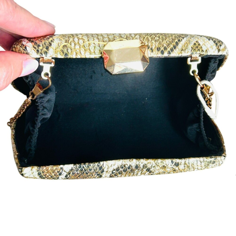 NEW Madison West CONVERTABLE Crossbody Bag Clutch Faux Snake Beige Black NWT - Picture 5 of 8